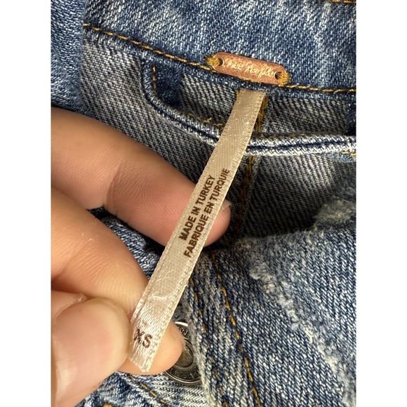 Free People‎ Moonchild Distressed Denim Jacket Shirt Size XS Long Boho Spring - Picture 4 of 7